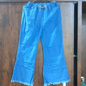 Bellbottom jeans| Bargain at your best!